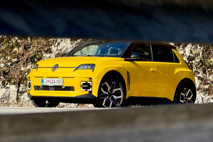 Renault 5 | Renault 5 je do konca novembra v Sloveniji zbral 224 registracij.  | Foto Gregor Pavšič