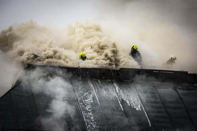 Požar na hotelu Union. | Foto Bojan Puhek