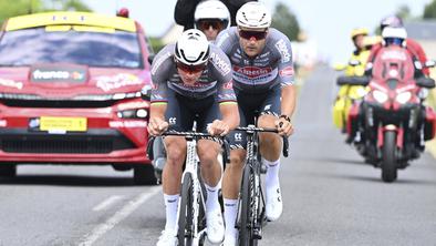 Mathieu van Der Poel prijatelje pozval, naj etapo gledajo od začetka. Z razlogom.