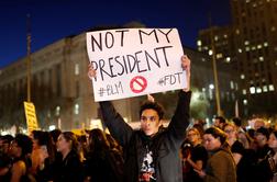 Trump k Obami, protestniki na ulice #foto #video