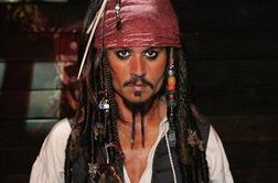 Depp pred podpisom pogodbe za nove Pirate s Karibov