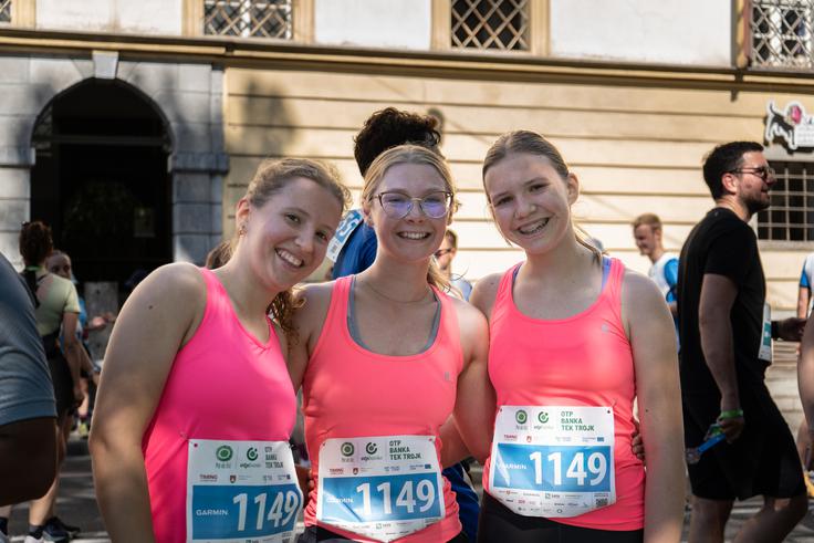 Inja Debevec, Anja Jenko in Ronja Debevec so bile Sveže kot limonada. | Foto: Liam Toni Šironjič