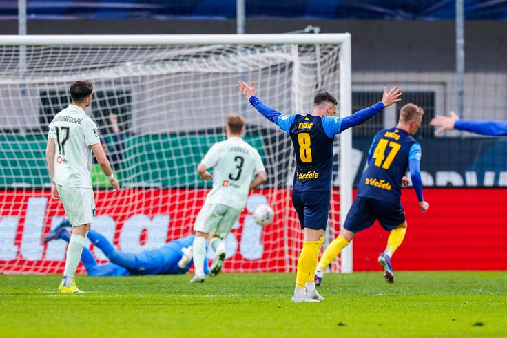 Celjani lahko naslov potrdijo že konec tedna.
 | Foto: Aleš Fevžer