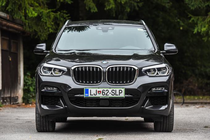 BMW bo letos razkril povsem električno različico modela X3, vmesno stopnjo pa zdaj predstavlja ravno priključni hibrid. | Foto: Gašper Pirman