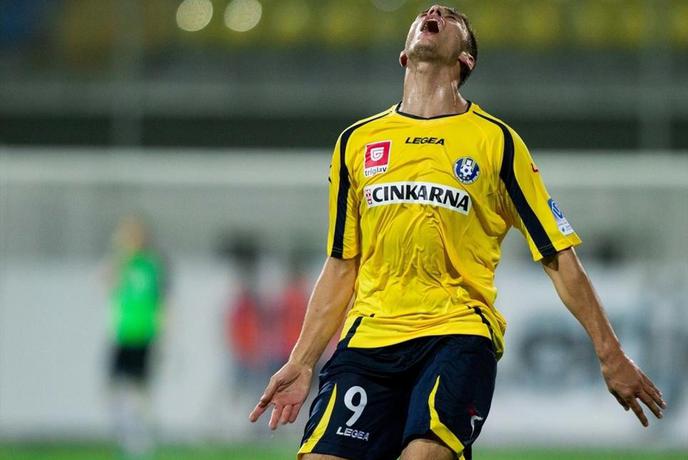 Presenečenje, ki ga je videlo 3000 gledalcev