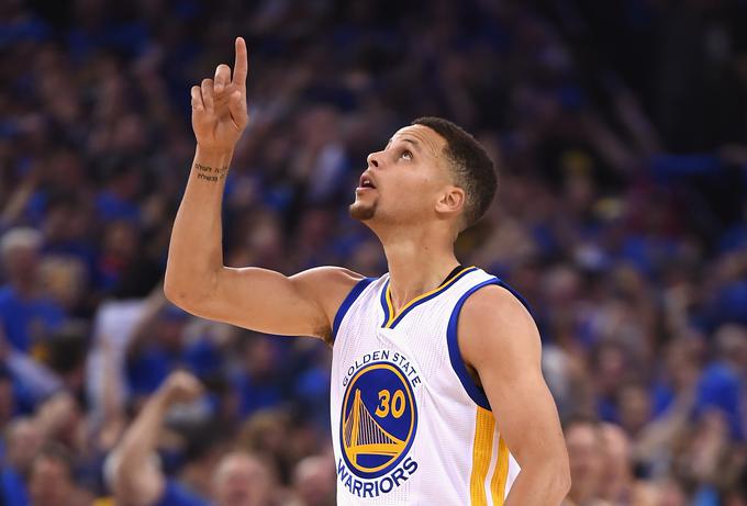 Stephen Curry je popeljal Golden State Warriors do novega rekorda vseh časov. V eni sezoni je z ekipo zmagal na 73 tekmah. | Foto: 