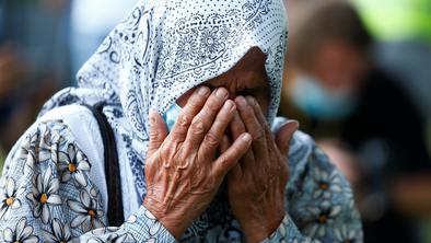 Ob prvem mednarodnem dnevu spomina na genocid v Srebrenici pokop 14 žrtev v Potočarih