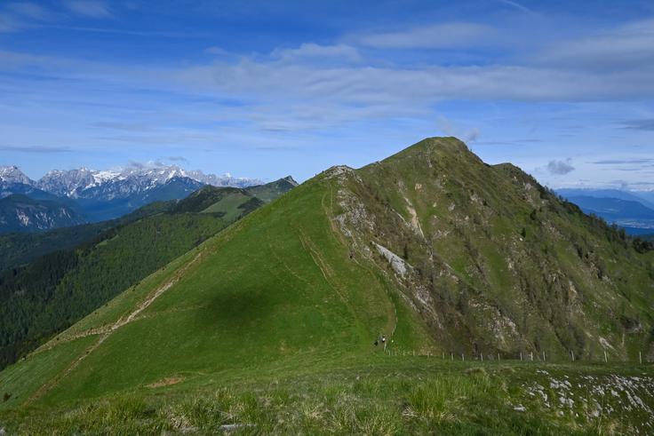 Pogled s Krvavke na Golico. | Foto: Matej Podgoršek