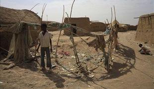 Sudansko mesto Abyei v plamenih