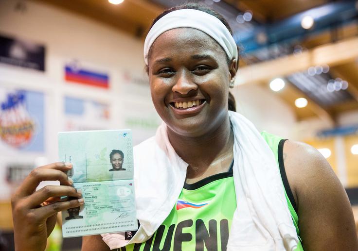 Shante Evans že ima slovenski potni list. | Foto: Vid Ponikvar