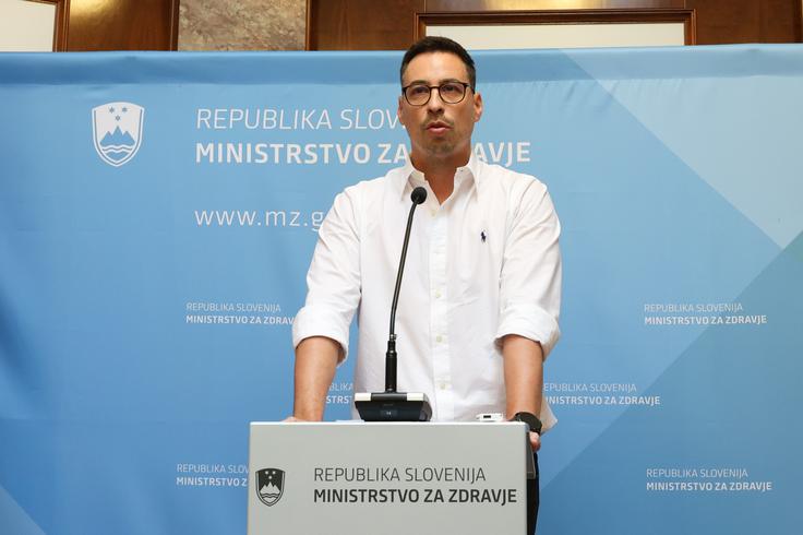 Predstavnik interventnih radiologov UKC Maribor Sašo Pjević je poudaril, da skrb za bolnike ostaja njihovo temeljno vodilo.  | Foto: STA