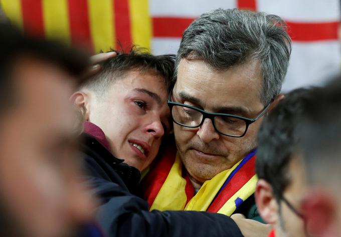 Razočaranje navijačev Barcelone je bilo ogromno. | Foto: Reuters
