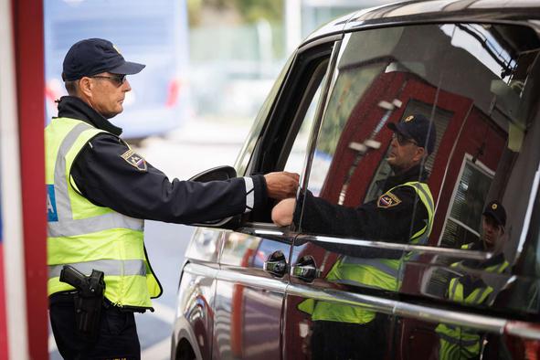 Vlada izdala odlok o podaljšanju nadzora na mejah s Hrvaško in Madžarsko