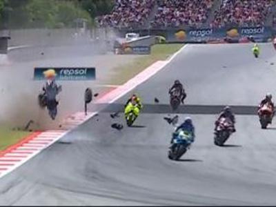 Hud padec Alexa Marqueza v Barceloni, dirka prekinjena