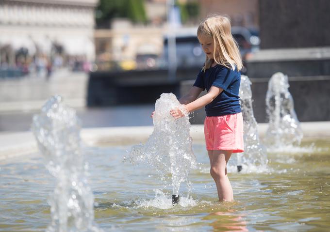 Vročina pesti tudi Francijo in Španijo, medtem ko se bo velika toplotna obremenitev v naslednjih dneh nadaljevala tudi v Sloveniji. | Foto: Reuters