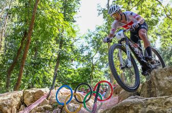 Švicarski gorskokolesarski zvezdnik Nino Schurter končuje kariero