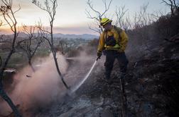 Požari v Kaliforniji zahtevali prvo žrtev (video)