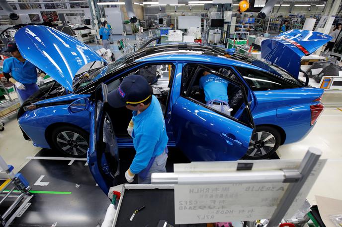 tovarna Volkswagen Toyota | Po vrednosti je bila Toyota v zadnjih letih vselej občuten korak pred drugimi tradicionalnimi proizvajalci, čeprav električno prihodnost med vsemi omenjajo najprevidneje. | Foto Reuters