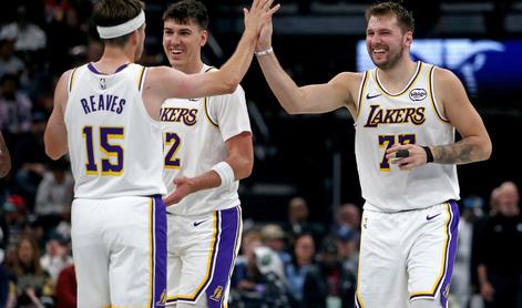 V živo: Luka Dončić navdušuje v Memphisu, Lakersi so se vrnili po neverjetnem padcu