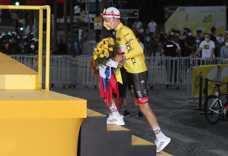 Pogačar je na Touru prvič zmagal pri 21 letih. | Foto: Reuters