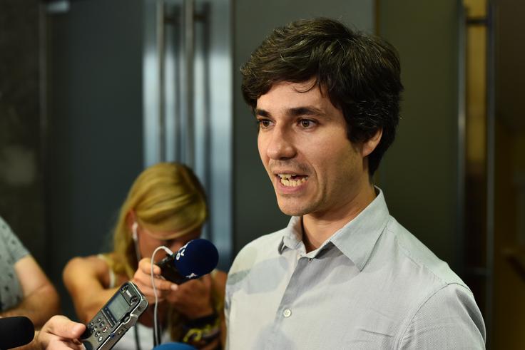"To počnemo predvsem zato, ker želimo ohraniti socialno in razvojno naravnanost politike v Sloveniji v prihodnjih letih," je pojasnil Mesec. | Foto: STA ,