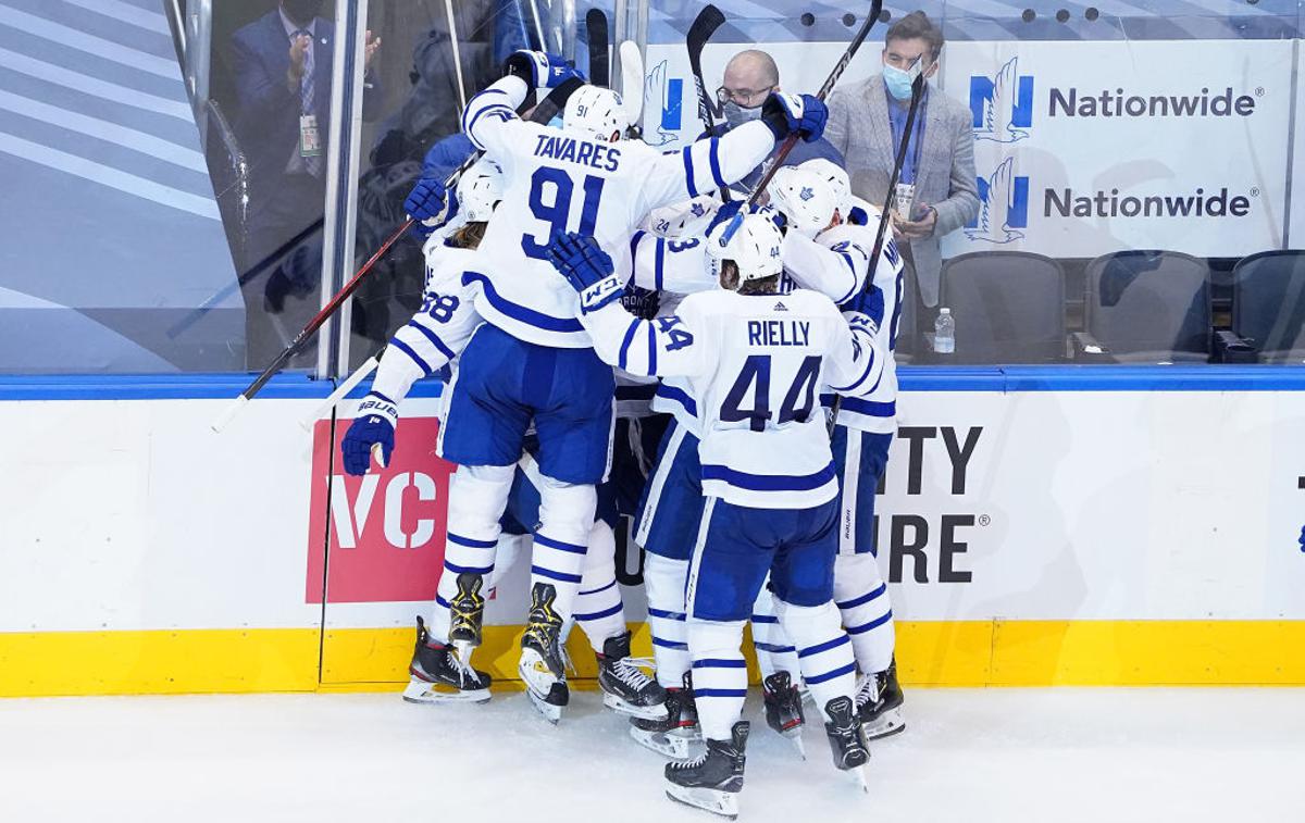 Liga NHL | Hokejisti Toronta so po podaljšku premagali Columbus in rezultat v skupnih zmagah izenačili na 2:2. | Foto Guliver/Getty Images
