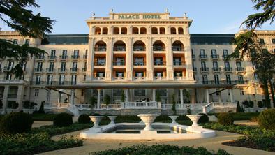 Restavracija Sophia: večerja v hotelu petih zvezdic in pol