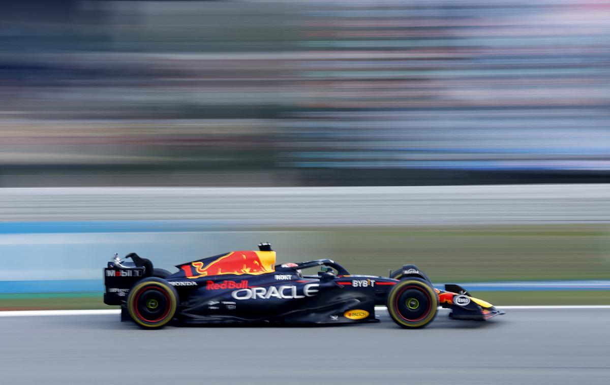 Barcelona Max Verstappen Red Bull | Max Verstappen je dobil oba petkova treninga. Kvalifikacije sledijo v soboto ob 16.00. | Foto Reuters