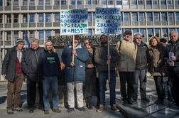 Pred DZ protestom proti zastrupljanju mest