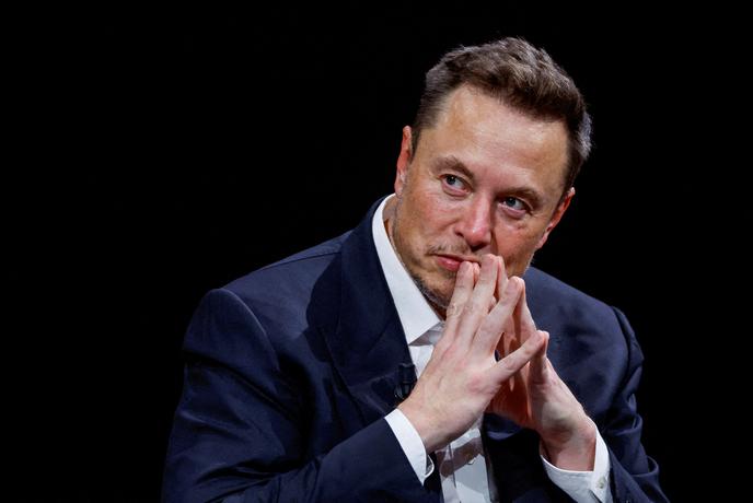Musk zanika odgovornost za motnje Starlinka: Odgovorna je ameriška vlada