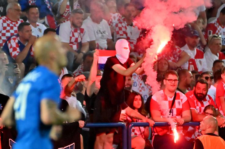 Tribune stadiona v Varaždinu so bile polne. Zbralo se je dobrih sedem tisoč gledalcev. | Foto: Guliverimage
