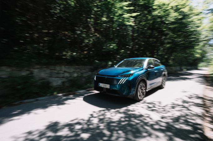 Peugeot 3008, Nanos | Foto: Jan Lukanović