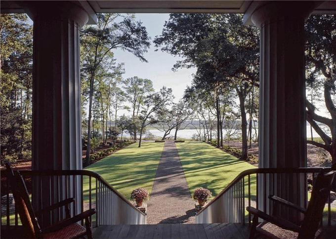 Affleckovo posestvo Riceboro v Georgiji, kjer prirejajo tokratno poroko | Foto: Profimedia