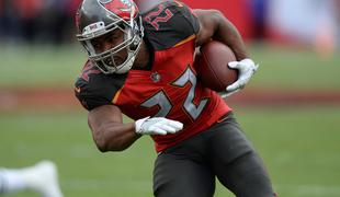 Nekdanji zvezdnik lige NFL umrl ob posredovanju policije