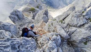 Nevarnosti v gorah: na Skuti reševali dva zaplezana planinca