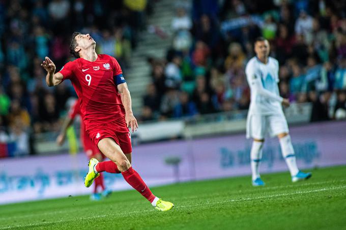 Kapetan Poljske Robert Lewandowski je bil v petek nemočen proti slovenski obrambi. Kekova četa je zmagala z 2:0. | Foto: Grega Valančič/Sportida
