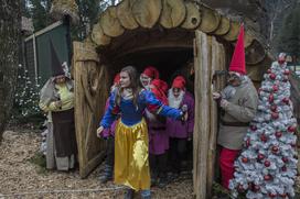 škofja loka pravljična dežela Gorajte dedek Mraz