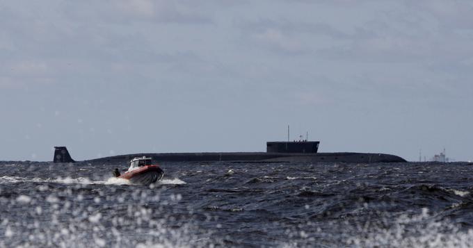 Ameriška vojska in obveščevalci že dlje časa opozarjajo, da se podmornice ruske mornarice občasno zelo približajo nekaterim najbolj obremenjenim podmorskim internetnim vozliščem. | Foto: Reuters