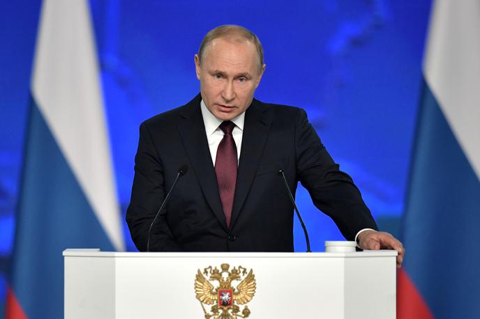 Vladimir Putin | Ruski predsednik Vladimir Putin je poudaril, da bi Rusija na raketne sisteme ZDA v Evropi lahko odgovorila z enakim ukrepom. | Foto Reuters