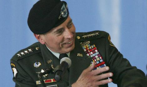 Ameriški general trdi: Zdaj je priložnost, da uničimo Putinov vojni stroj