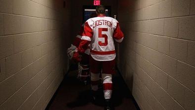 Lidstrom po 213 tekmah zaradi gripe počival