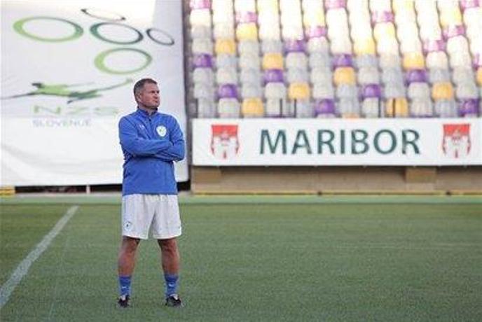 Selektor koleba med tremi različicami