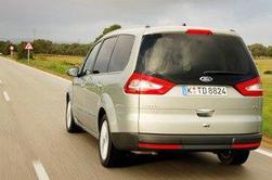 Ford S-max in galaxy