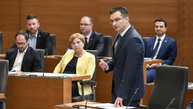 Šarec: Razlogov za ograjo na zahodni meji ni