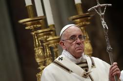 Papež pred polnočnico blagoslovil iraške begunce