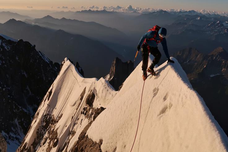 Slovenska alpinistična šola je ena najprepoznavnejših oblik sistematičnega alpinističnega usposabljanja v evropskem prostoru, slovenski alpinisti pa so med najuspešnejšimi na svetu. | Foto: Martin Žumer