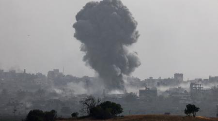  Izraelske sile zadele družinsko hiši in mošejo, umrlo najmanj 15 otrok
