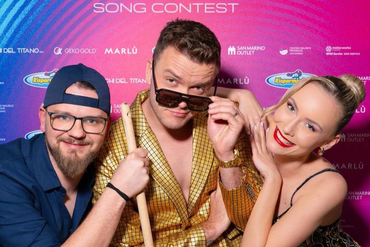Čeprav se mu na Evrovizijo ni uspelo uvrstiti, je bil Luka Basi na svoj nastop in že samo na uvrstitev v finale izbora ponosen. | Foto: Instagram/Luka Basi