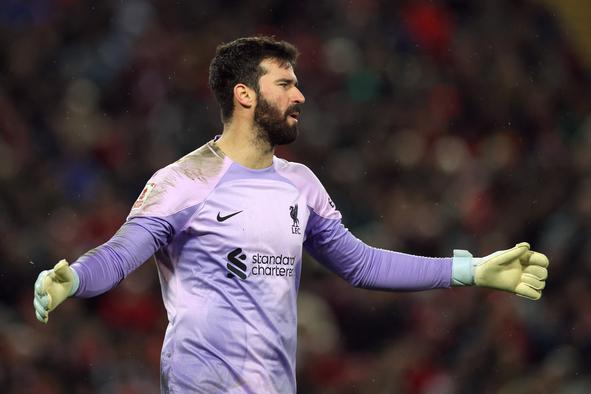 Alisson Becker bo odsoten dlje časa