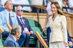 Igralka v belem navdušila na tribunah Wimbledona